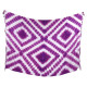 Värikäs Tie dye sarong, jossa on violetti ja valkoinen ruutu
